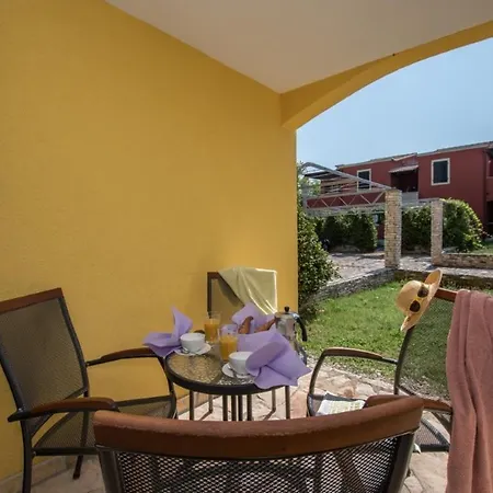 Guest house Faro Basanija