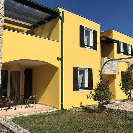 Guest house Faro 3*