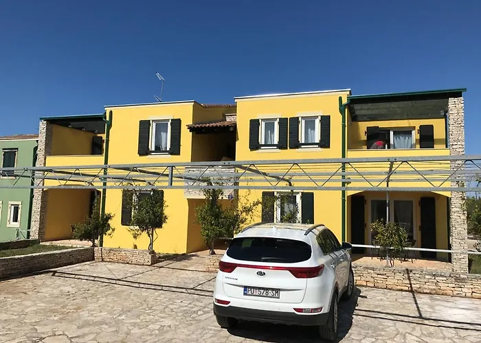 Faro Pensjonat Bašanija
