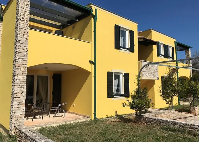 Pensjonat Faro 3*